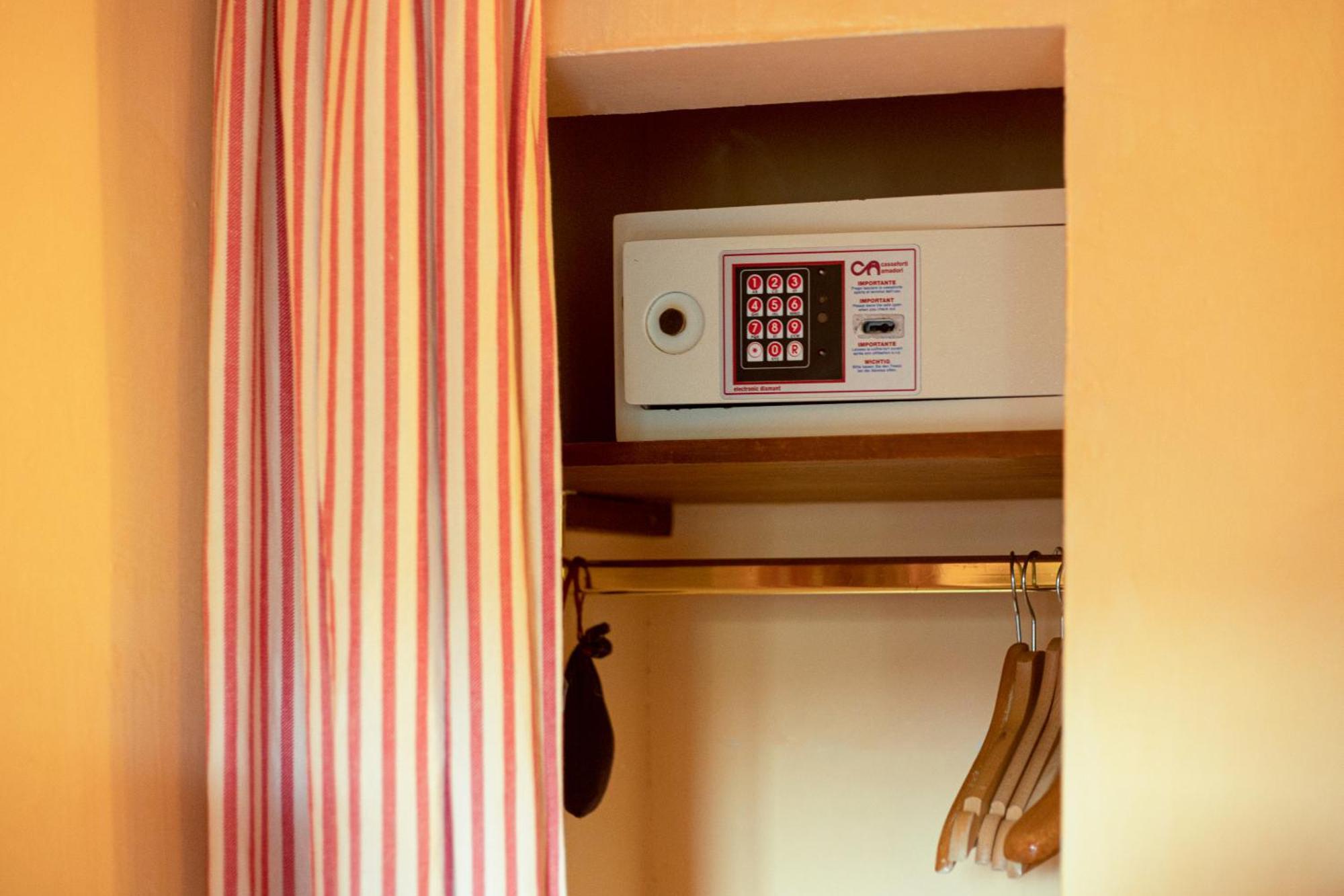Antica Dimora Firenze Bed & Breakfast Bagian luar foto