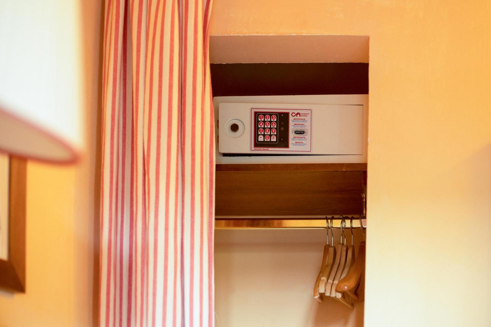 Antica Dimora Firenze Bed & Breakfast Bagian luar foto