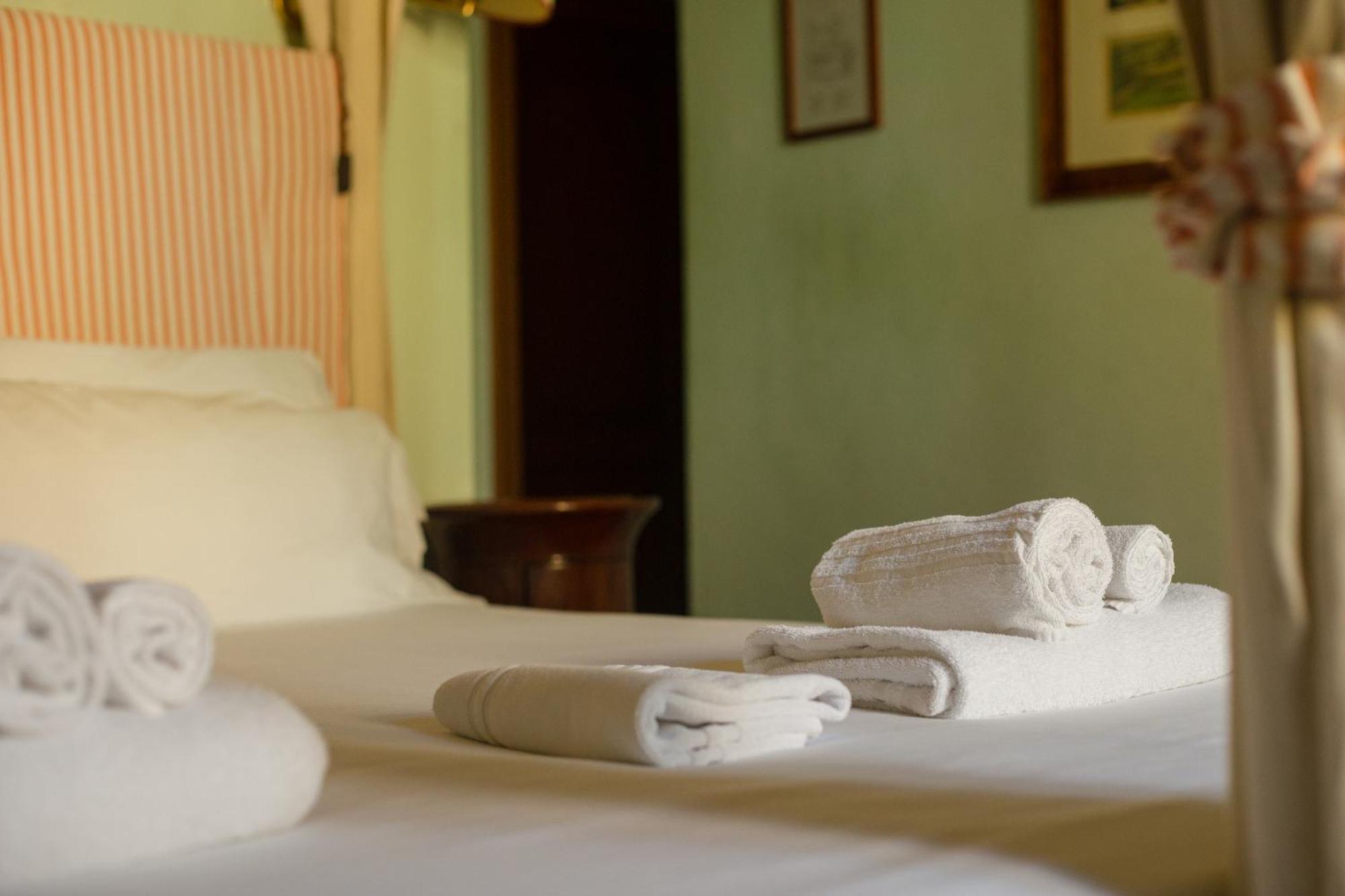 Antica Dimora Firenze Bed & Breakfast Bagian luar foto