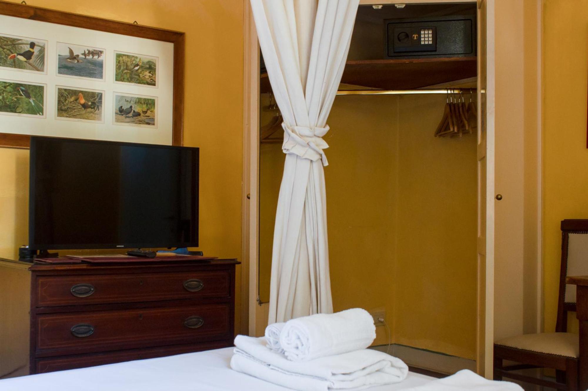Antica Dimora Firenze Bed & Breakfast Bagian luar foto