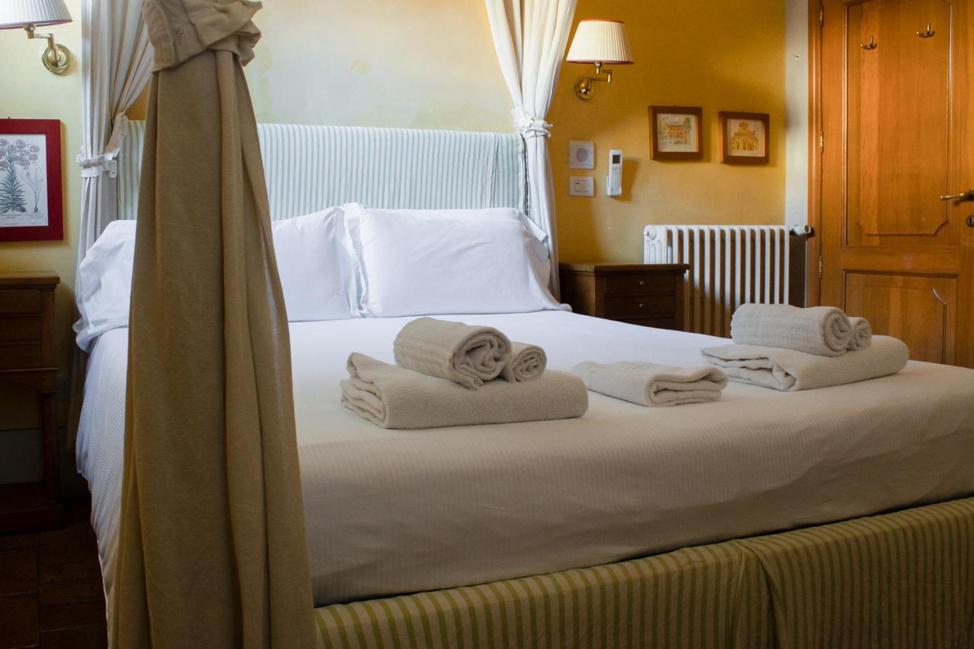 Antica Dimora Firenze Bed & Breakfast Bagian luar foto