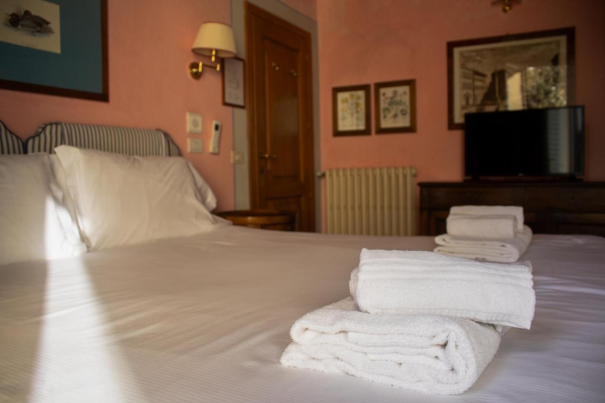 Antica Dimora Firenze Bed & Breakfast Bagian luar foto
