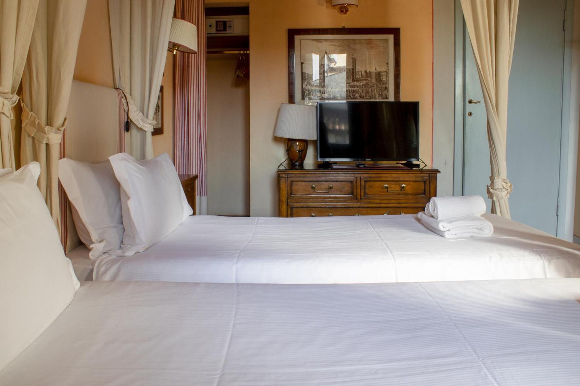 Antica Dimora Firenze Bed & Breakfast Bagian luar foto