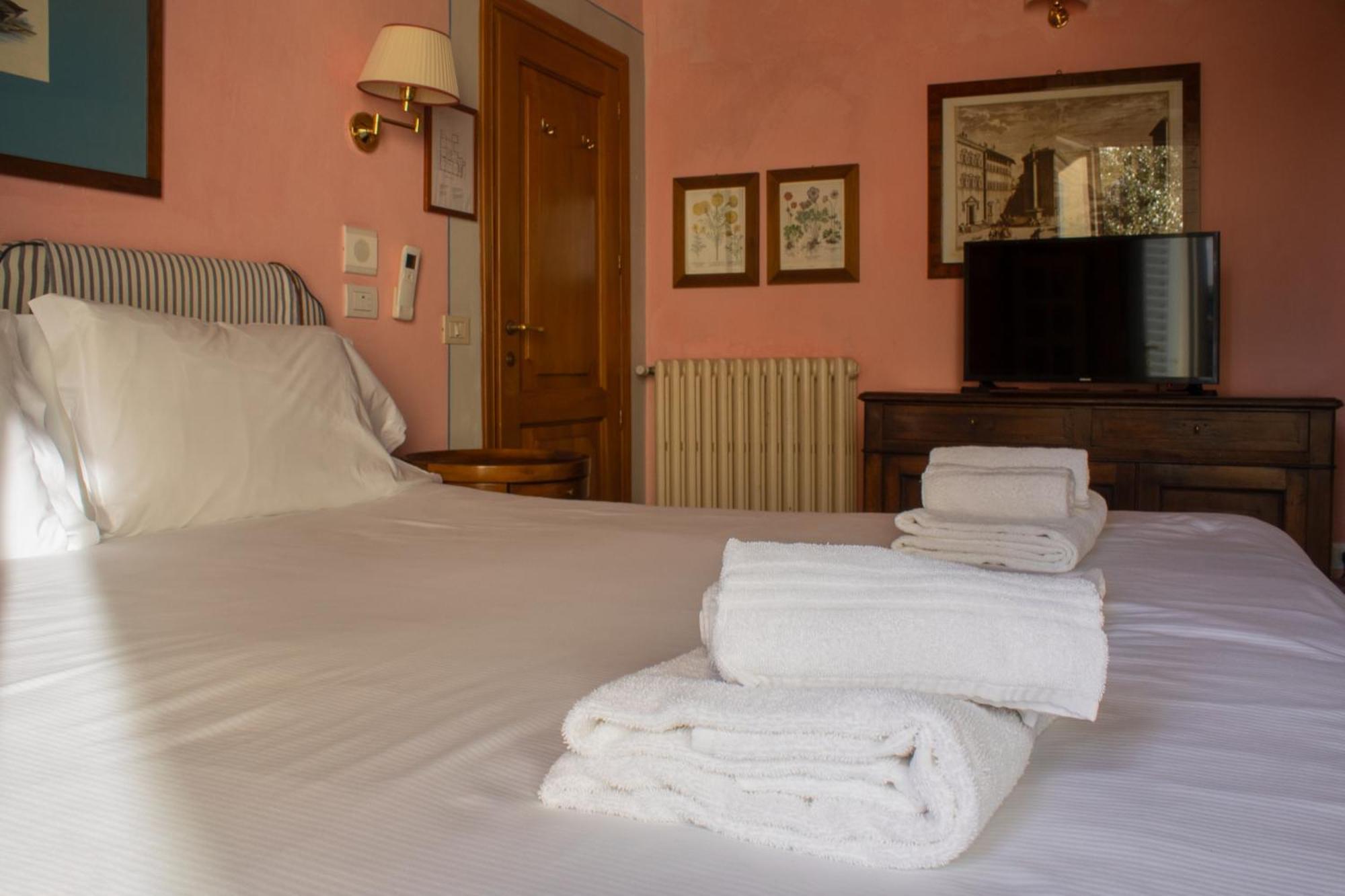 Antica Dimora Firenze Bed & Breakfast Bagian luar foto